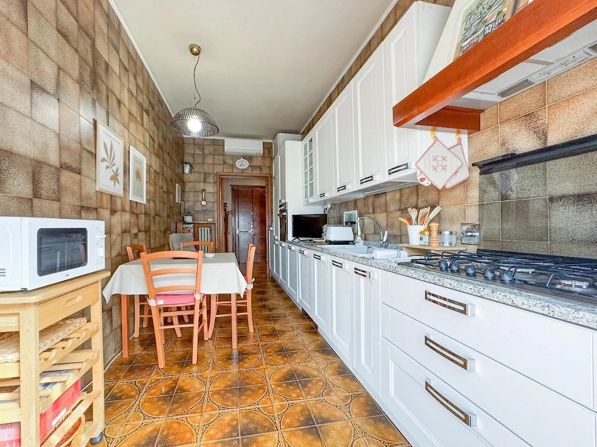 Micheli Charming Apt- Steps From Duomo-Quiet Stay Florence Apartment
